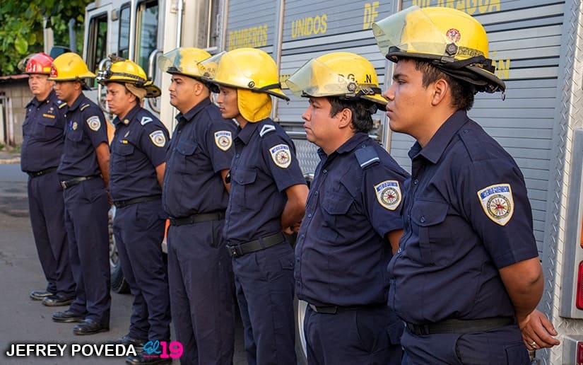 BOMBEROS